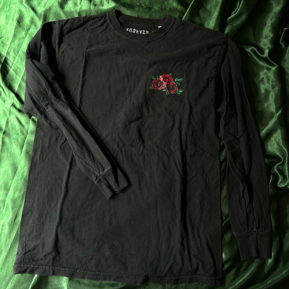 Men’s Forever 21 graphic long-sleeve